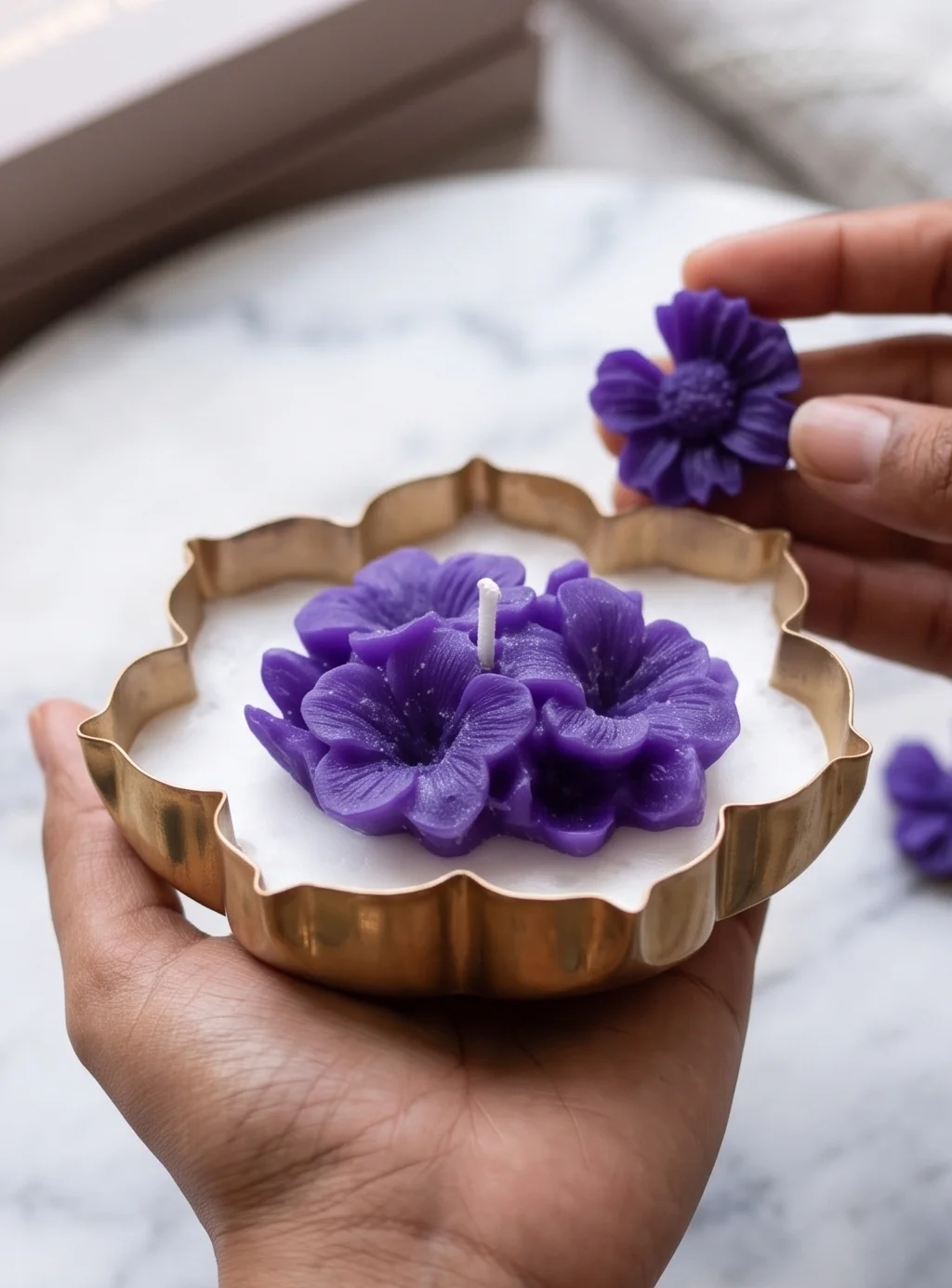 Violet Urli Floral Candle