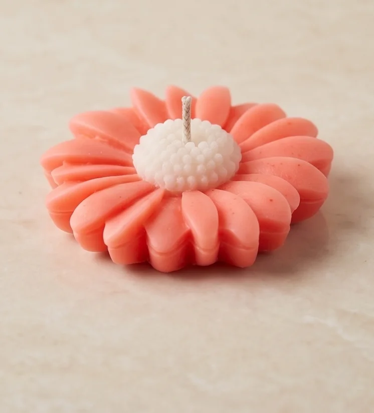 Daizy Flower Floating Candle – Orange view 2